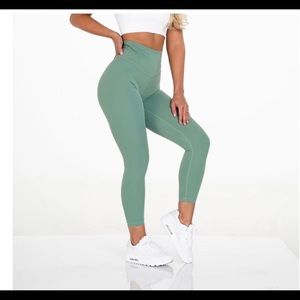 NVGTN Jade Green Signature Leggings